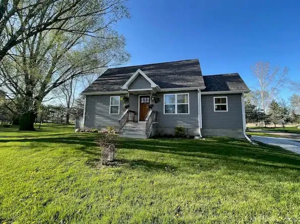 8824 North St, Vassar, MI 48768