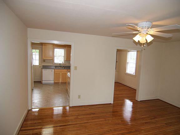 5th image of 235 Lasalle Ave #B