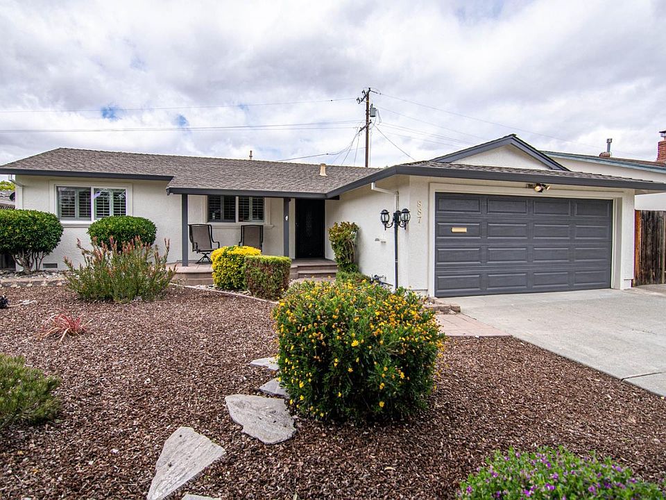 2nd image of 887 Loyalton Dr