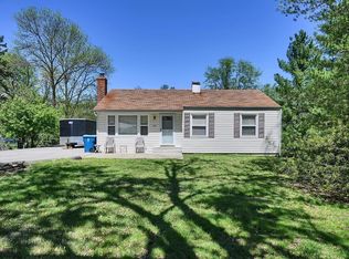 443 Radford Ln, Ballwin, MO 63021