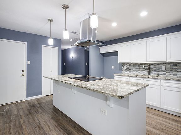 4th image of 5917 Martie Ln