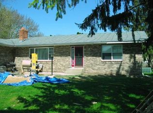 7822 Clinton Rd, Morrisonville, WI 53571