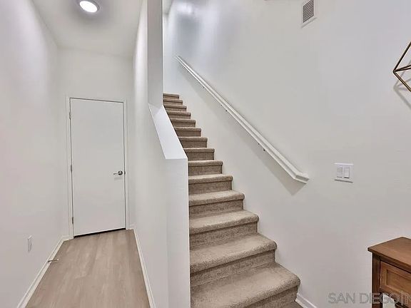 5th image of 5503 Sandcliff Ln #149