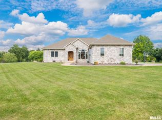 6804 S Lafayette Ave, Peoria, IL 61607