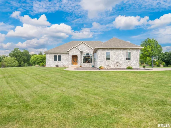 6804 S Lafayette Ave, Peoria, IL 61607