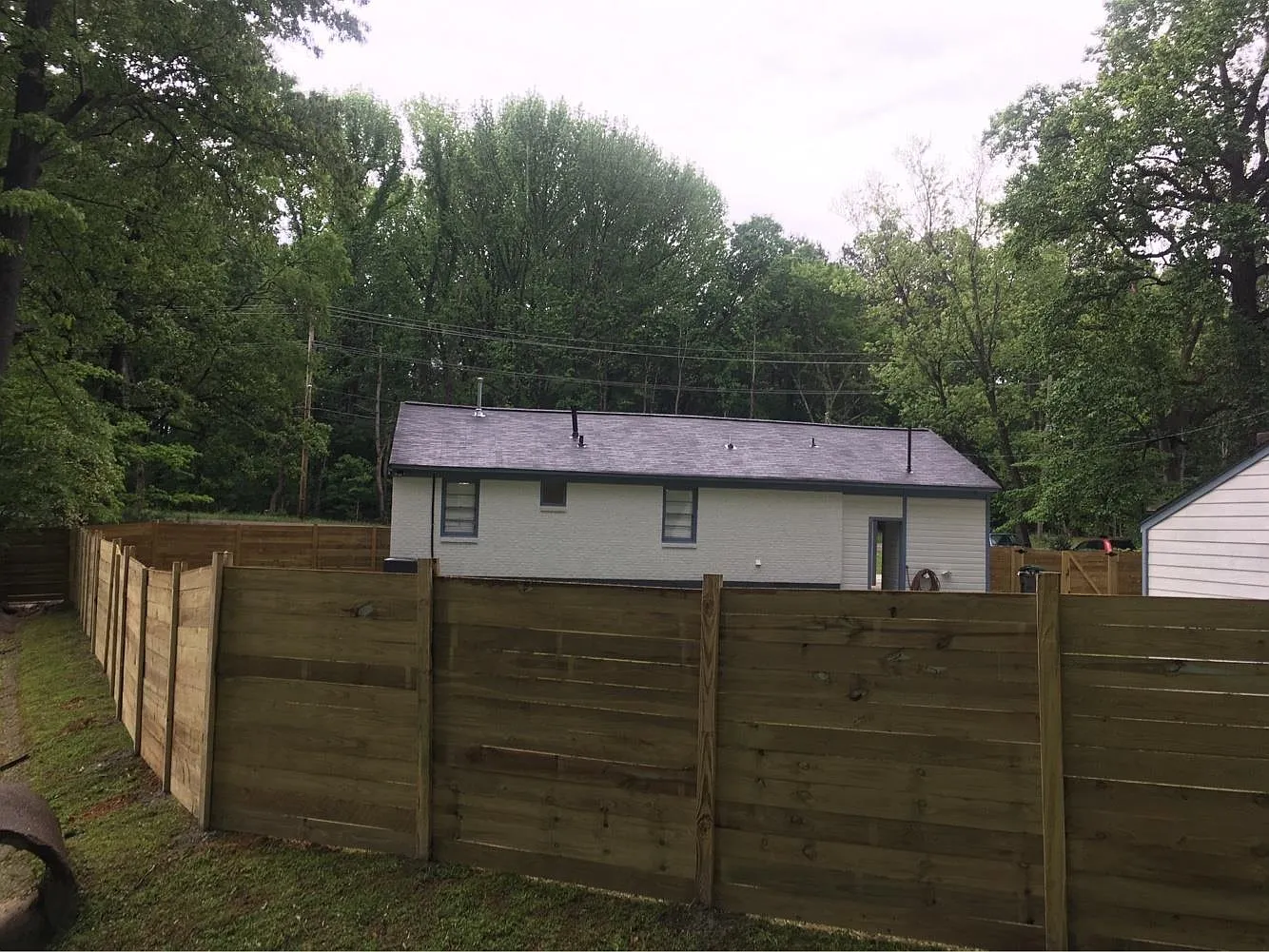 3 bed, 1.0 bath, 1044 sqft, $1,450 — Photo 4