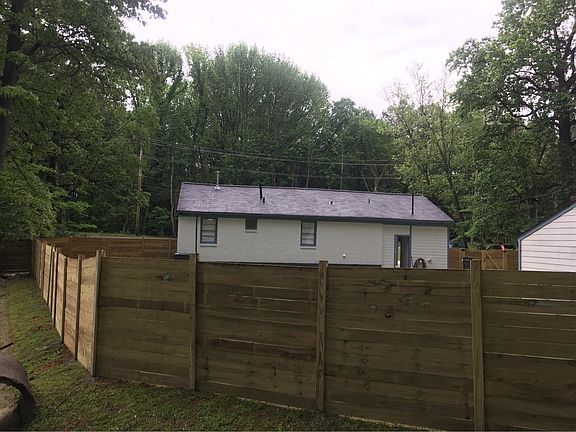 4th image of 1411 Whitten Rd