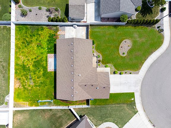 3rd image of 8007 Skagit Dr