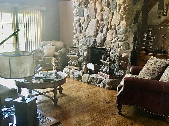3rd image of 1480 Township Road 805