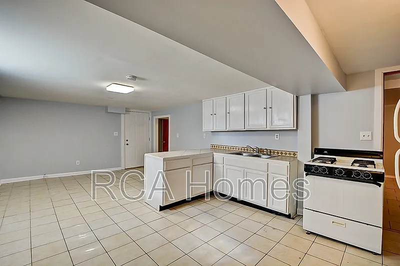 2 bed, 1.0 bath, $850 — Photo 4