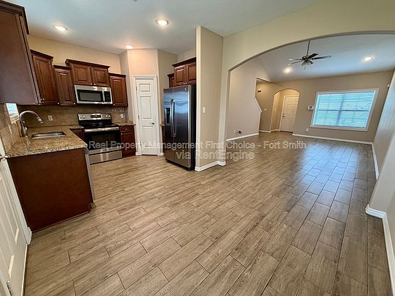 4th image of 6717 Maribette Rd