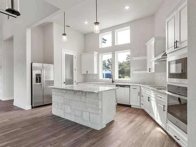 118 Cap Rock — Photo 10