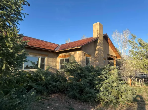 2 Meadowlark Ln, Arroyo Seco, NM 87514