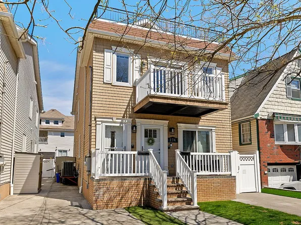 174 125th Bch Unit 2D, Rockaway Park, NY 11694