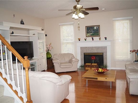 2nd image of 607 Bauman Ct