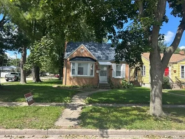 595 S Fraser Ave, Kankakee, IL 60901