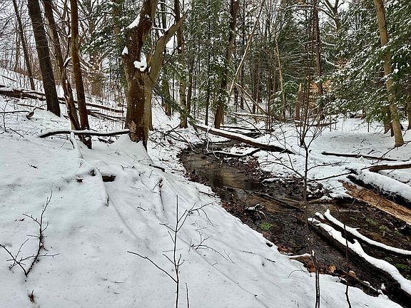 5th image of V/l S Beaune Rd