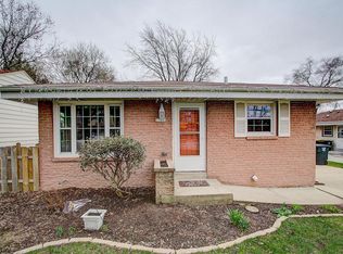 11843 W Cathedral Ave, Wauwatosa, WI 53226