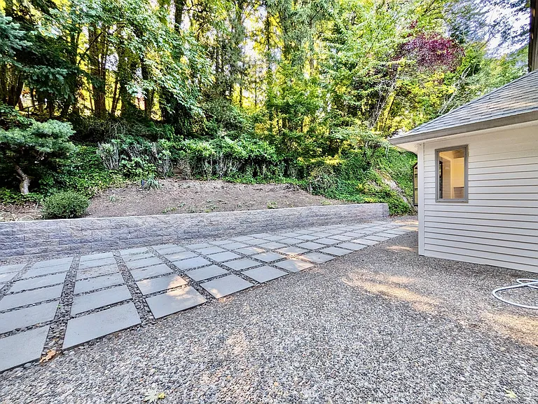 18132 Westview Dr — Photo 49