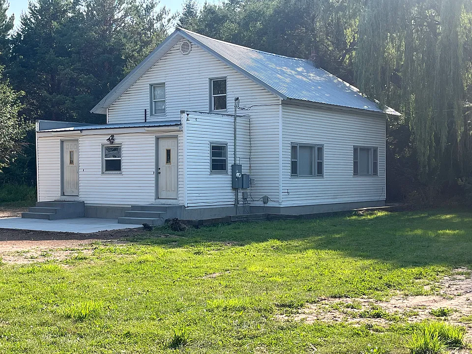 860 E 65 S