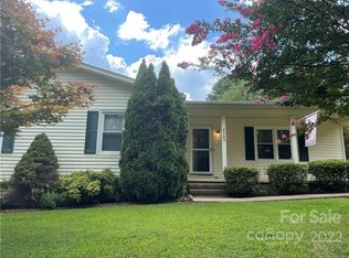 4385 Green St, Hudson, NC 28638