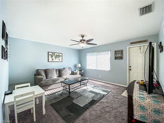 2nd image of 4004/4006 SW 16th Pl #4006