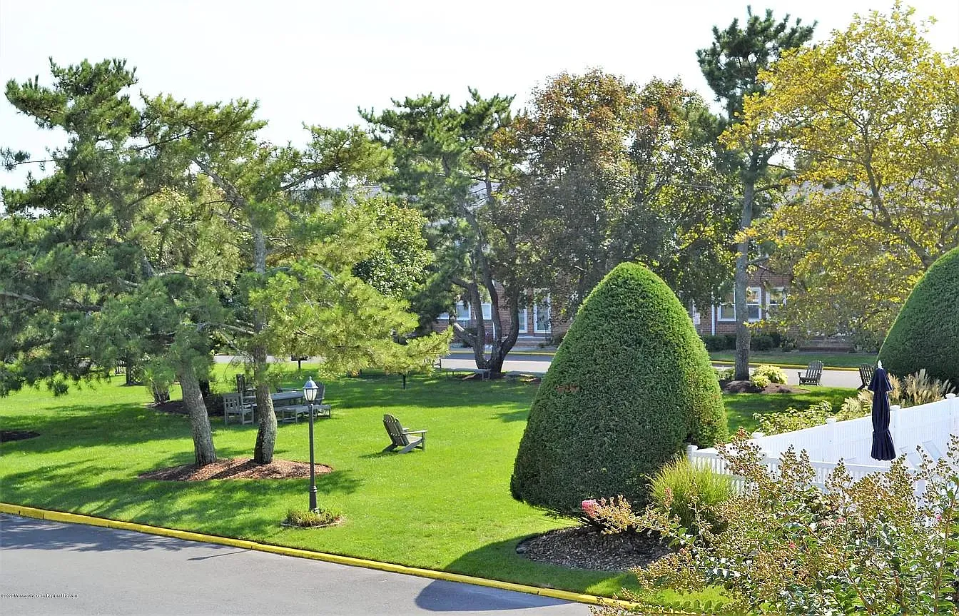 1 bed, 704 sqft, $2,000 — Photo 3