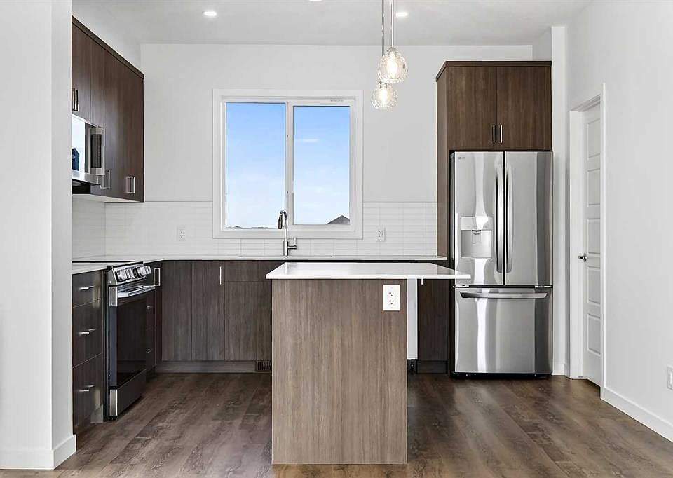 1st image of 40 W Creekside Way SW #103