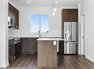 40 W Creekside Way SW #103, Calgary, AB T2X4A9