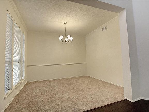 5th image of 4446 Seven Pines Dr