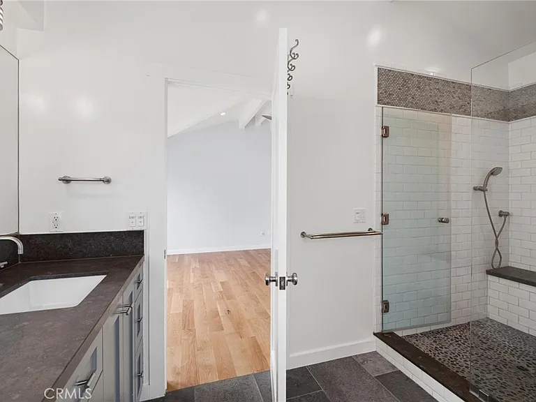 120 Morningside Dr — Photo 36