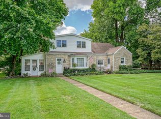 265 Delaware Ave, Roebling, NJ 08554