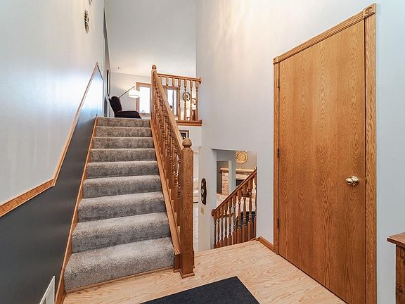 3rd image of 6789 175th St W