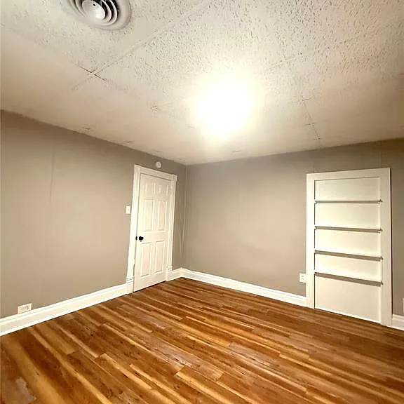 511 E Beckemeyer Ave — Photo 10