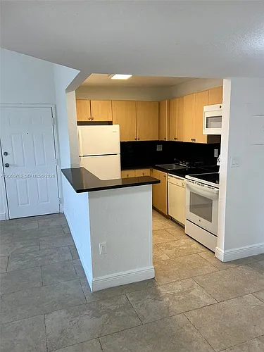 7110 NW 179th St #310 Photo 1 7110 NW 179th St #310 Photo 1