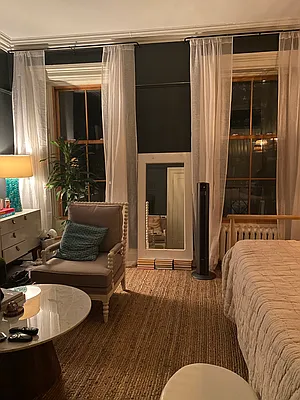 Rented by Melissa Conanan, LREB | media 2