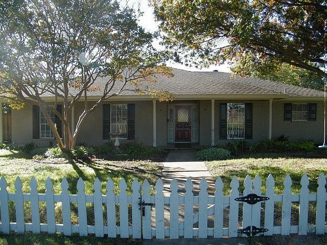 1st image of 1201 Melrose Dr