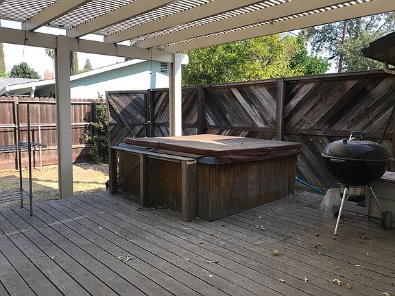 5th image of 9117 Cecile Way