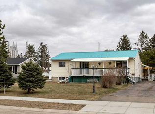 4108 W 49a Ave, Innisfail, AB T4G 1J9