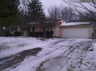 13145 Dorothy Dr, Chesterland, OH 44026