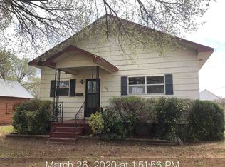 921 Locust St, Alva, OK 73717