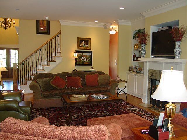 2nd image of 29 Bridgeview Dr SE