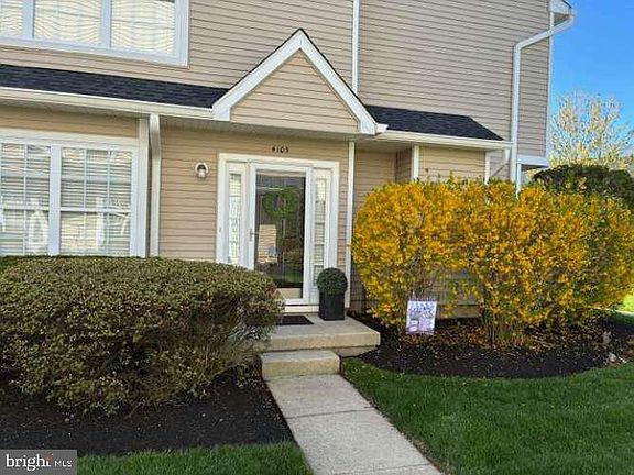 2nd image of 4105 Buxmont Rd