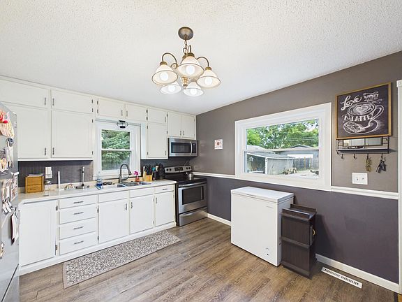5th image of 509 9th St SW