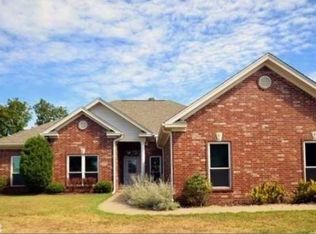 39 Tecumseh Ln, Conway, AR 72032
