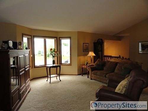 5th image of 7453 Chesham Ln