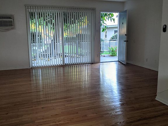 2nd image of 613 E San Jose Ave
