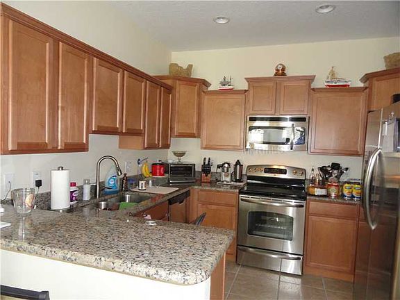 5th image of 3636 Solana Cir