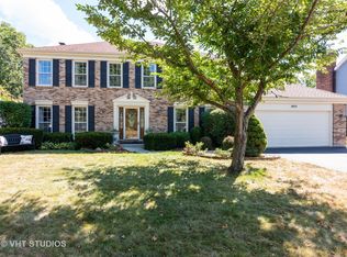 1955 Greensboro Dr, Wheaton, IL