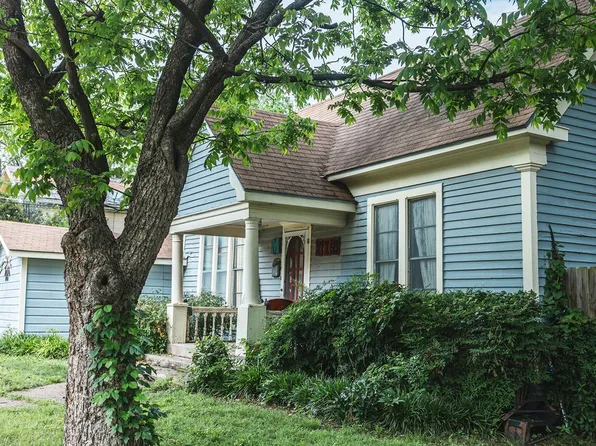 718 Elm St, Bonham, TX 75418